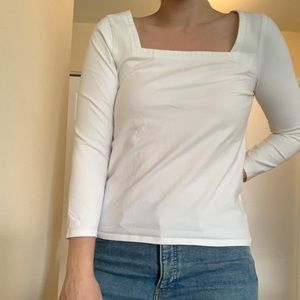 Square neck white quarter length shirt